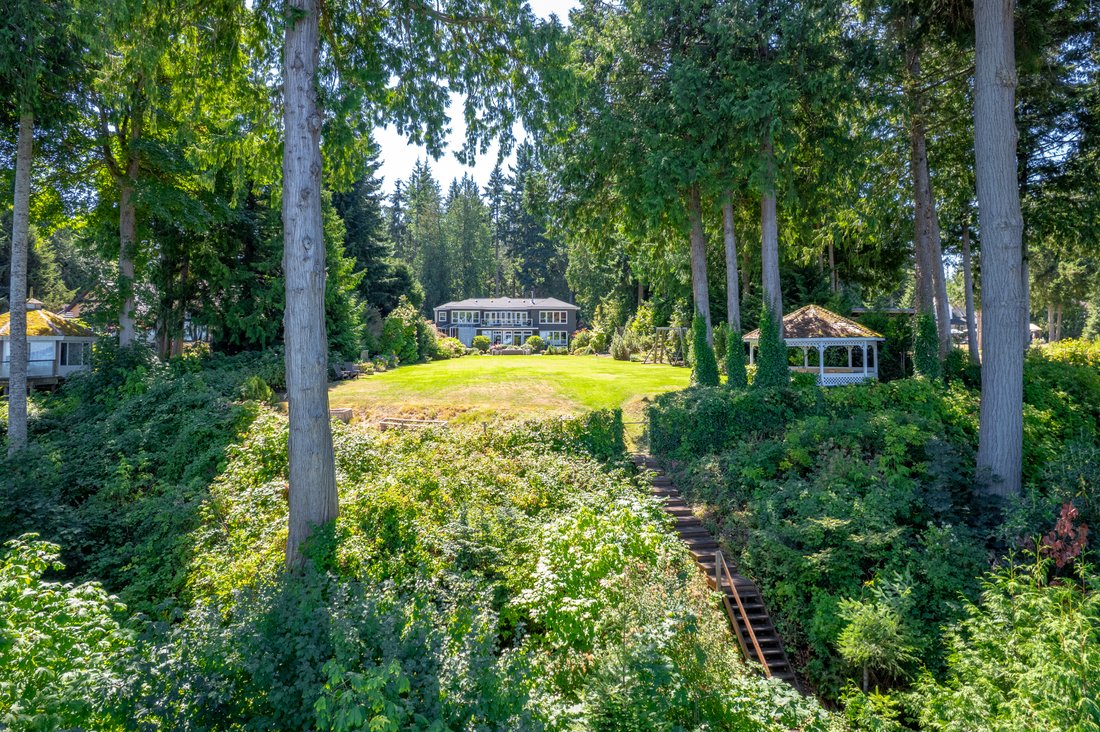 House in Qualicum Beach, British Columbia, Canada 3 - 16160443