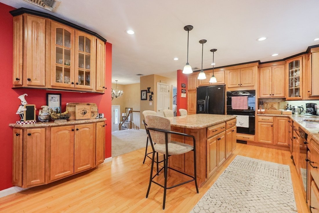 House in Lynnfield, Massachusetts, United States 5 - 16160062