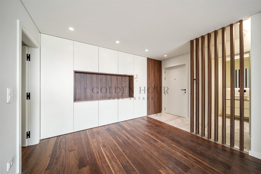 Apartment in Mafamude e Vilar do Paraiso, Porto District, Portugal 5 - 15798534