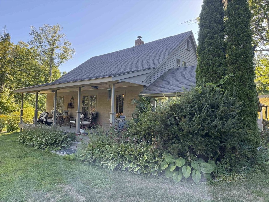 House in Claremont, New Hampshire, United States 2 - 16162150