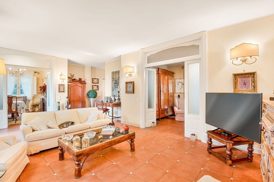 Villa in Strettoia-Capezzano-Valdicastello, Pietrasanta, Tuscany 4 - 16161185