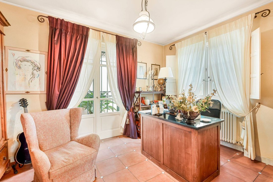 Villa in Strettoia-Capezzano-Valdicastello, Pietrasanta, Tuscany 5 - 16161185
