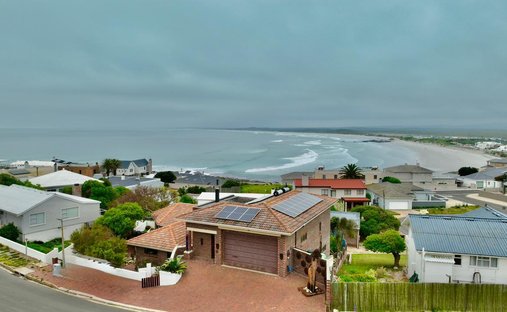 House in Yzerfontein, Western Cape, South Africa 1