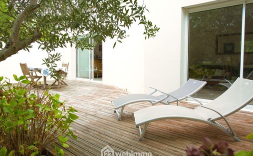 House in Nord, Nieul-sur-Mer, France 1