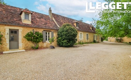 House in Campsegret, Nouvelle-Aquitaine, France 1