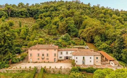 Villa in Saint Mary del Giudice - San Lorenzo a Vaccoli, Lucca, Tuscany 1
