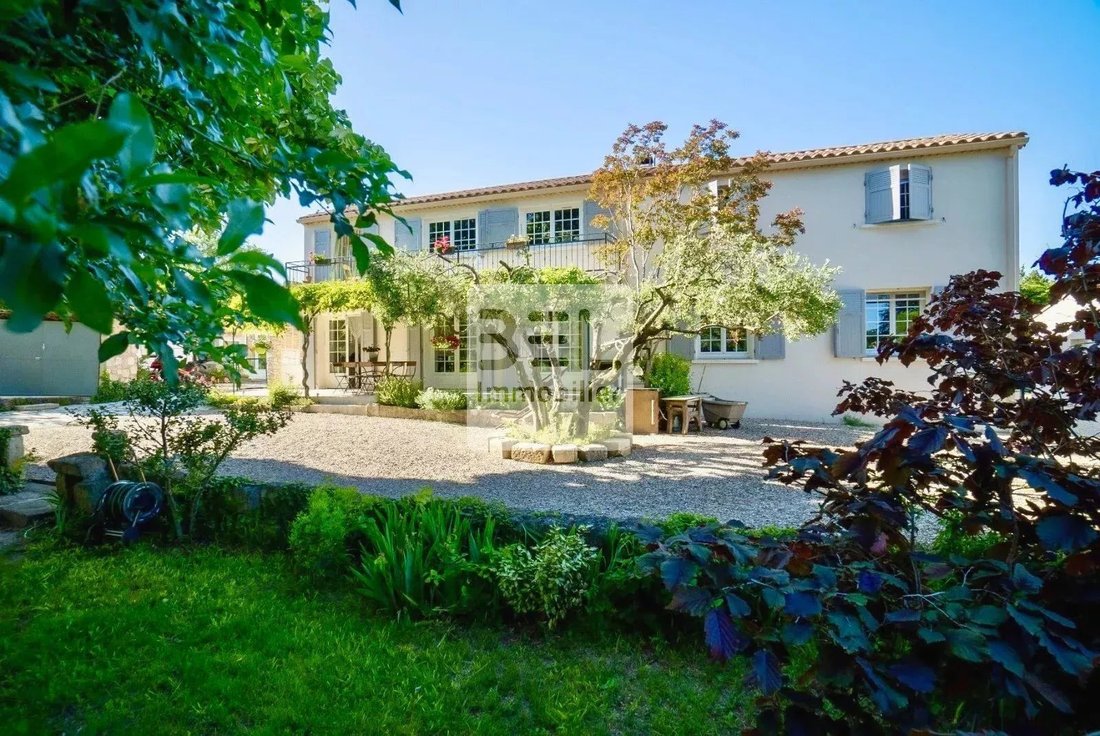House in Avignon, Provence-Alpes-Côte d'Azur, France 1 - 16160506