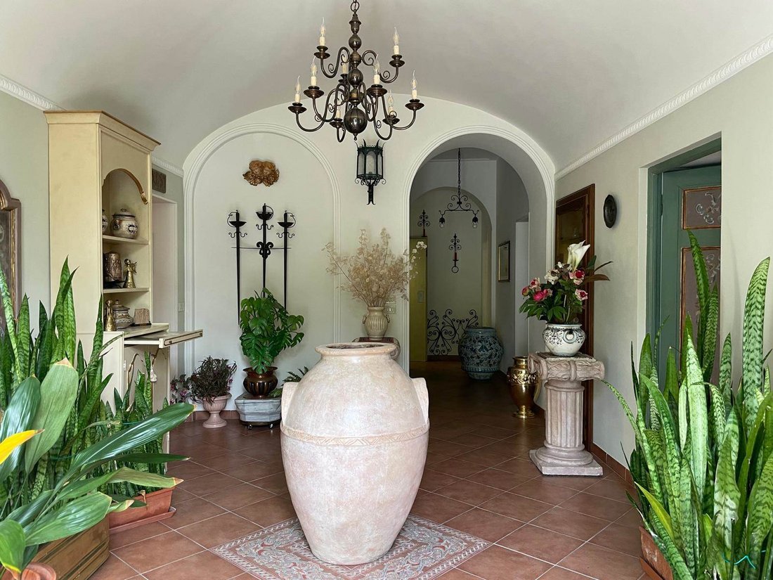 Villa in Center, Pescia, Tuscany 4 - 16160937