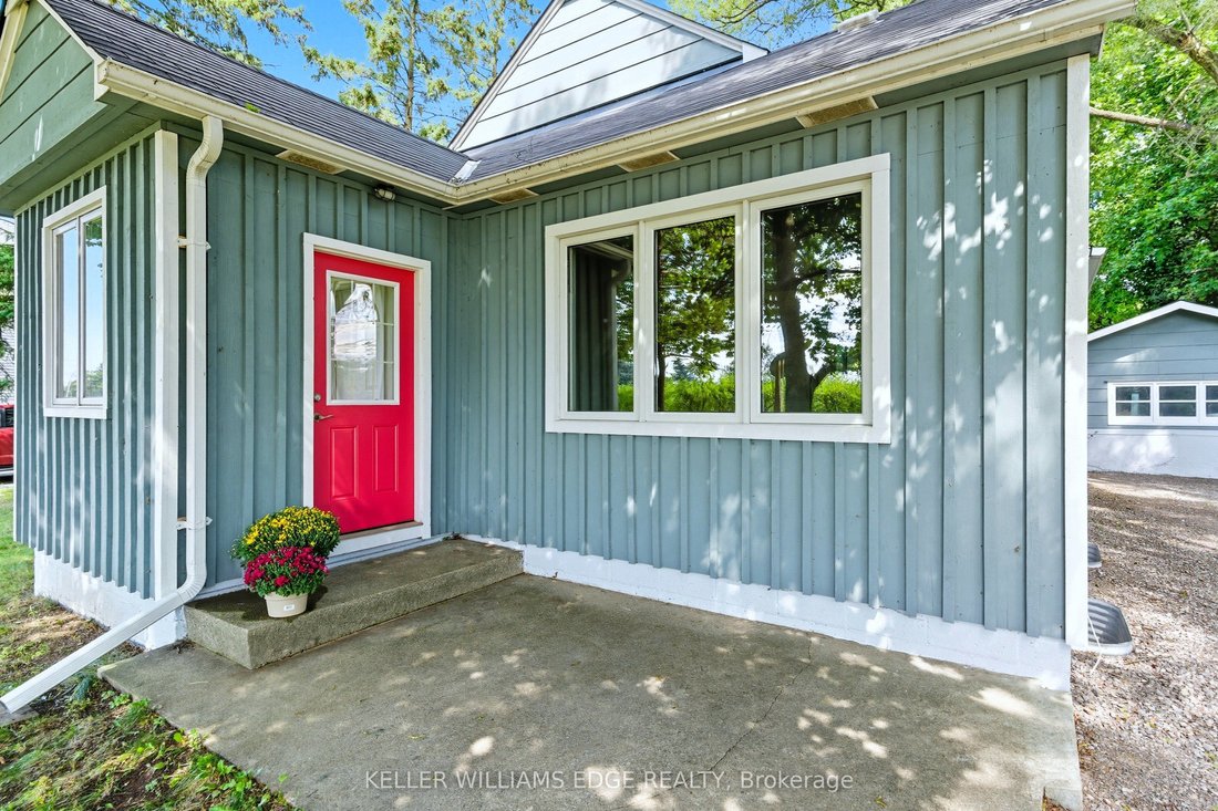 House in Hamilton, Ontario, Canada 5 - 16161555