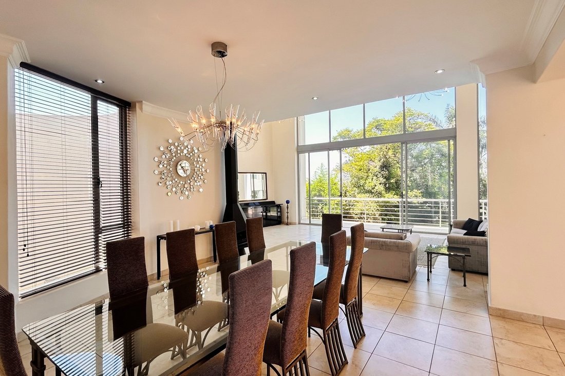 House in Waterkloof, Gauteng, South Africa 4 - 16161281