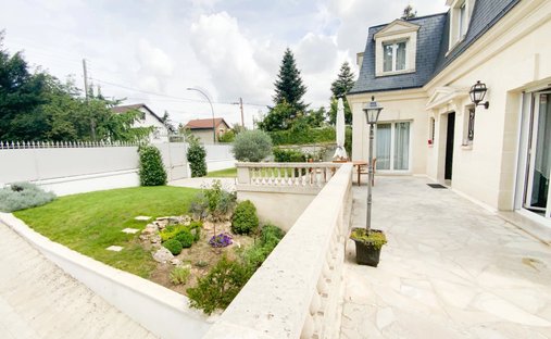 House in Thiers, Le Raincy, France 1