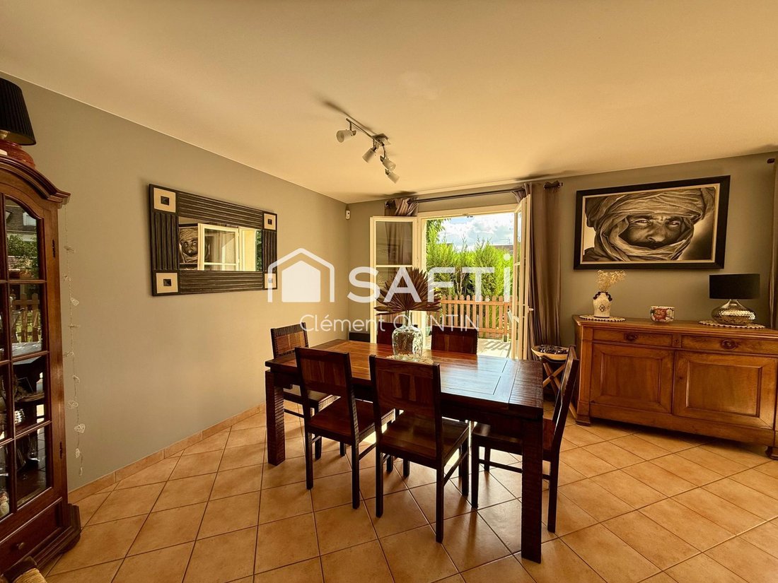 House in Les Clayes-sous-Bois, Ile-de-France, France 4 - 16159933