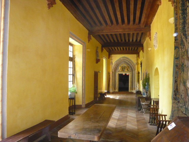 A Timeless Legacy: 15th & 18th Century Château in Burgundy’s Golden Light - 5