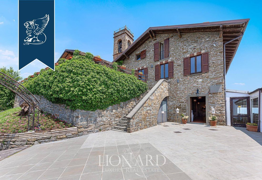 Villa in Villongo, Lombardy, Italy 4 - 16161085