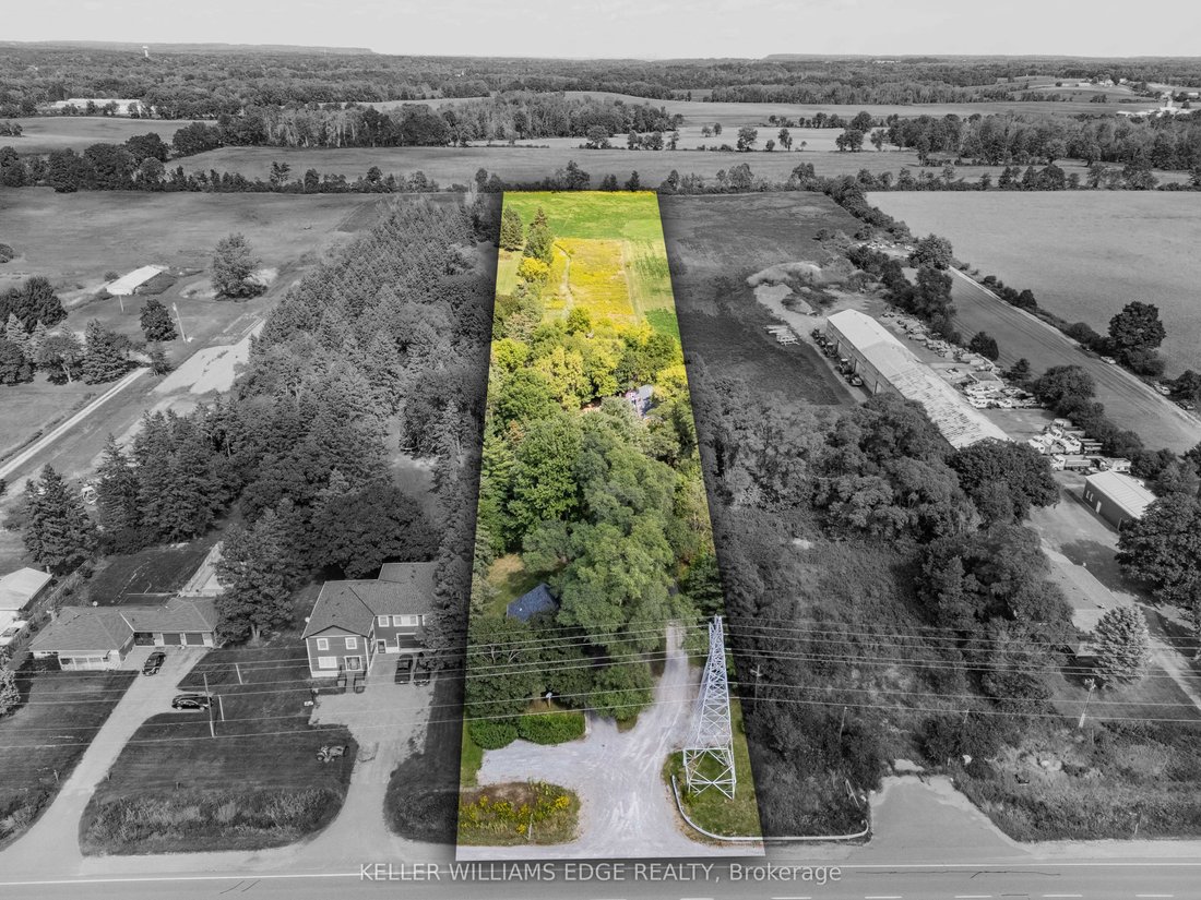 House in Hamilton, Ontario, Canada 1 - 16161555