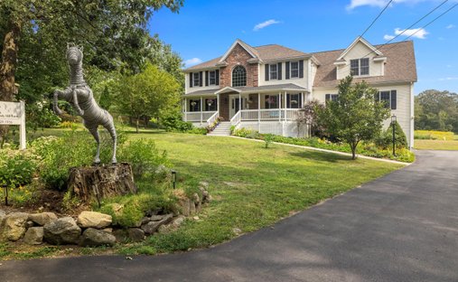 House in Upton, Massachusetts, United States 1