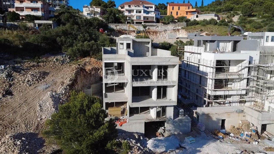 Apartment in Okrug Gornji, Split-Dalmatia County, Croatia 3 - 16161134