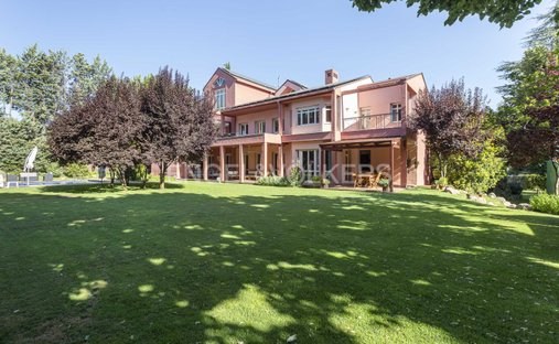 House in Moncloa-Aravaca, Madrid, Spain 1