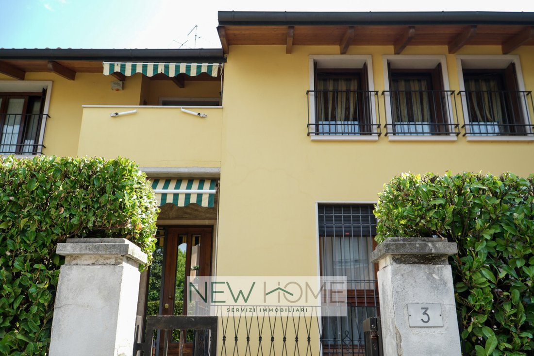 House in Borgo Roma, Verona, Veneto 1 - 16161663