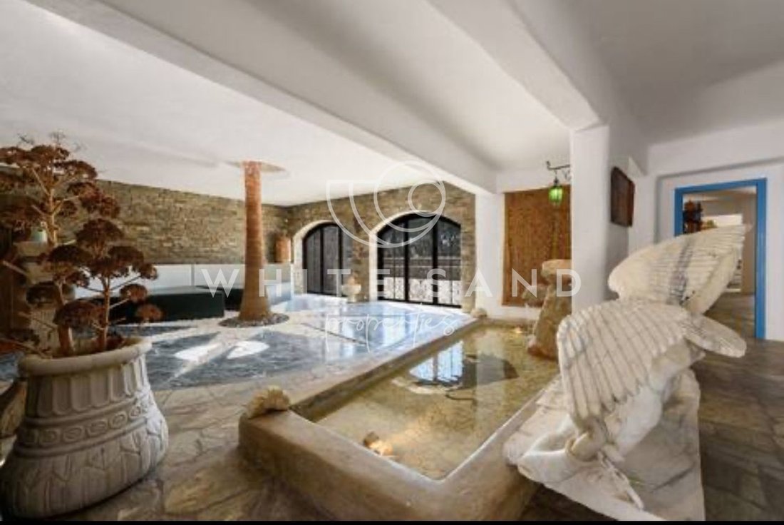 Villa in Paros, Aegean, Greece 2 - 16161836
