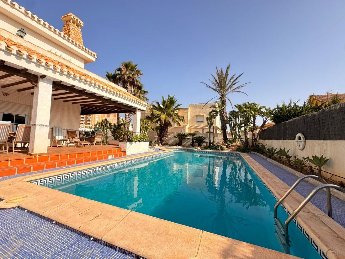 Villa in La Manga del Mar Menor, San Javier, Región de Murcia 1 - 16161975