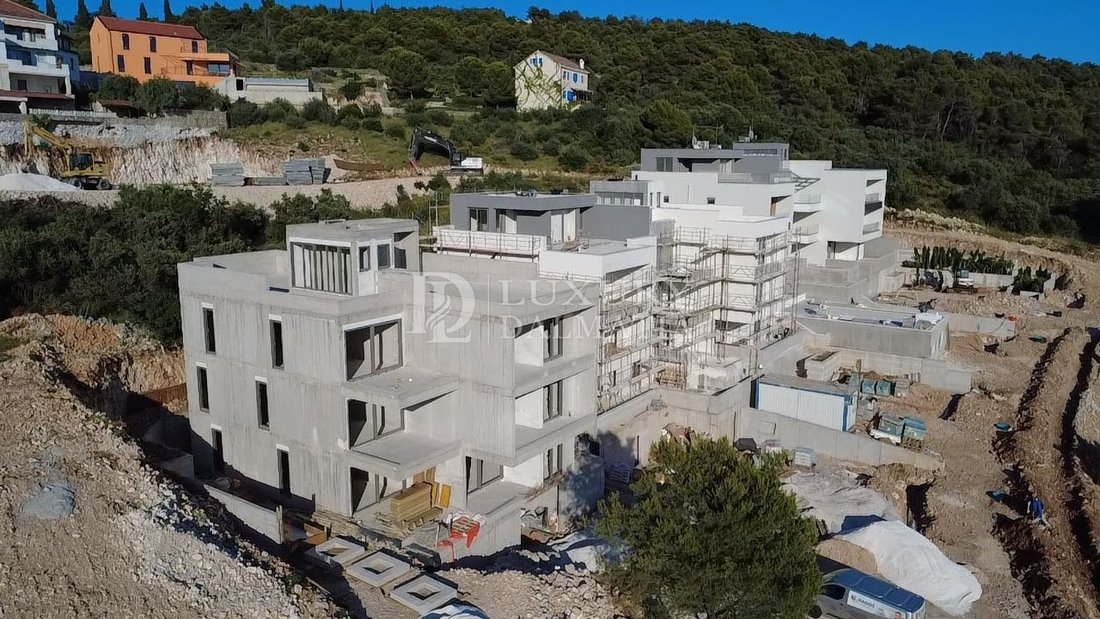 Apartment in Okrug Gornji, Split-Dalmatia County, Croatia 2 - 16161134