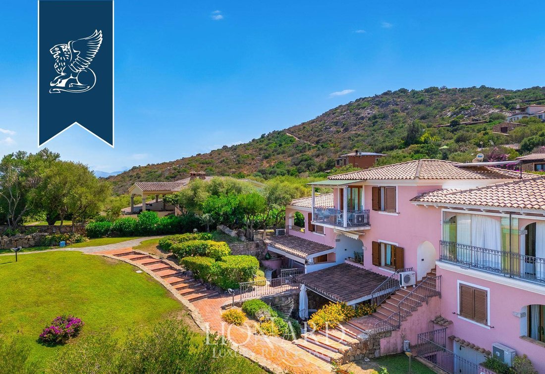 Villa in San Teodoro, Sardinia, Italy 3 - 16161070