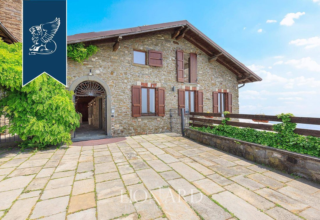 Villa in Villongo, Lombardy, Italy 5 - 16161085