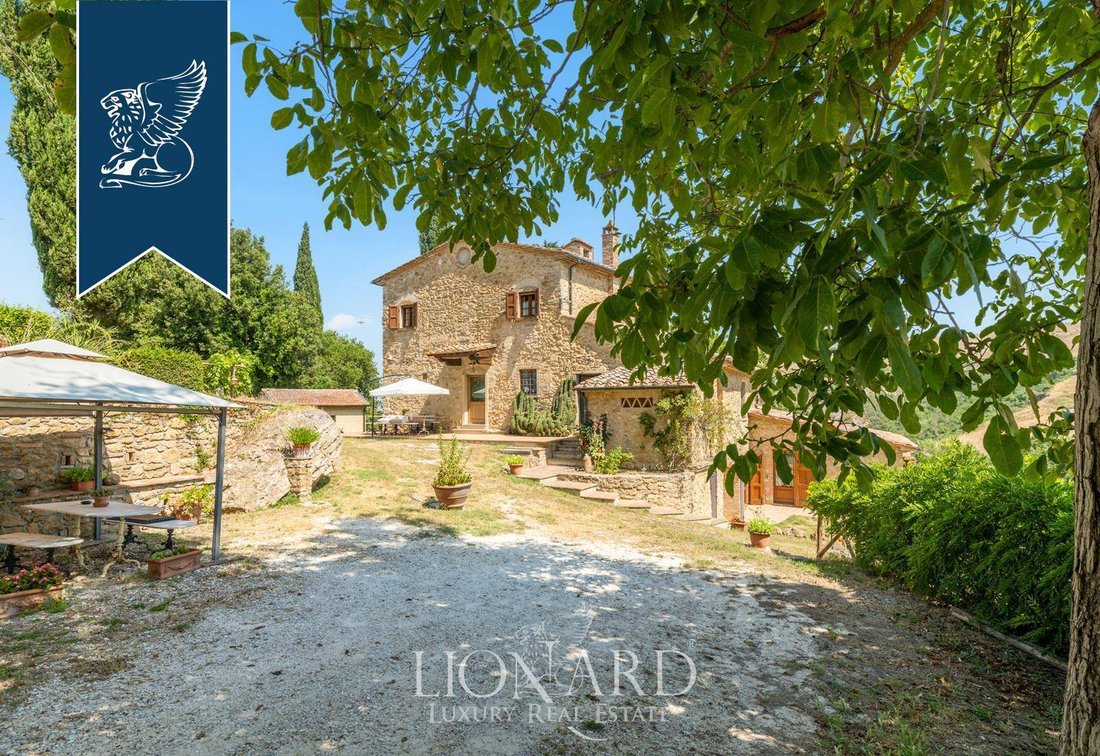 Villa in Volterra, Tuscany, Italy 4 - 16161082