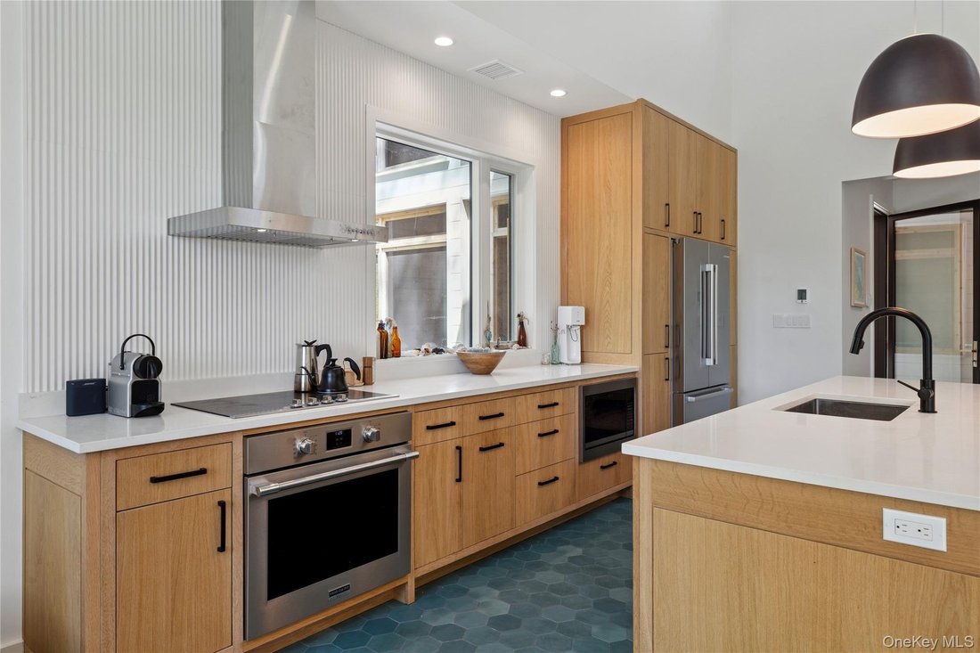 House in Southold, New York, United States 4 - 15552157
