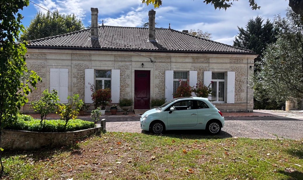 Castle for Sale in Fargues-Saint-Hilaire, Nouvelle-Aquitaine, France
