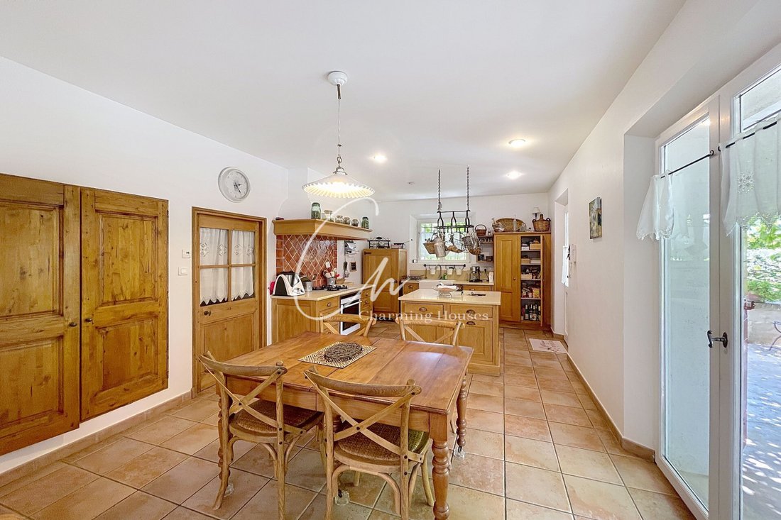 Villa in Cabannes, Provence-Alpes-Côte d'Azur, France 5 - 16161031
