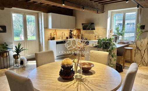 Castle for Sale in Igé, Bourgogne-Franche-Comté, France