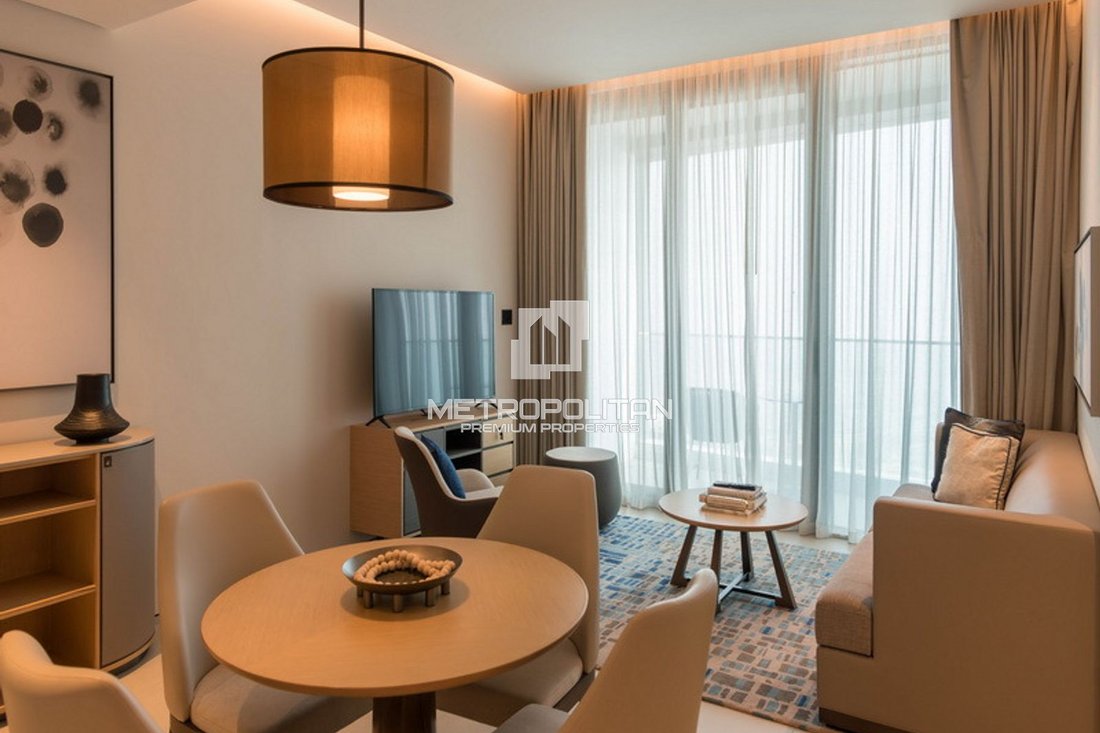 Apartment in Dubai, United Arab Emirates 1 - 16163440