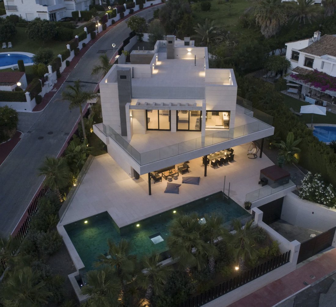 Villa in Nueva Andalucía, Marbella, Spanien 1 - 16162864