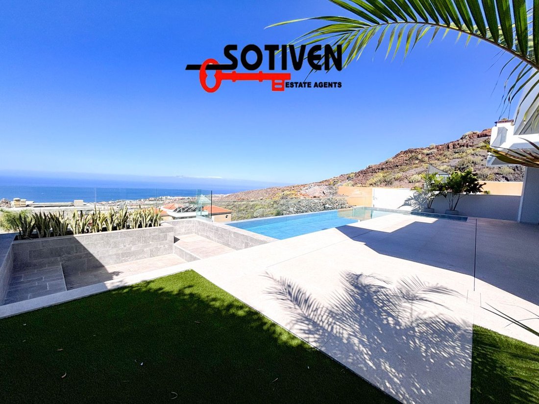 Villa in Costa Adeje, Adeje, Canary Islands 3 - 16163831
