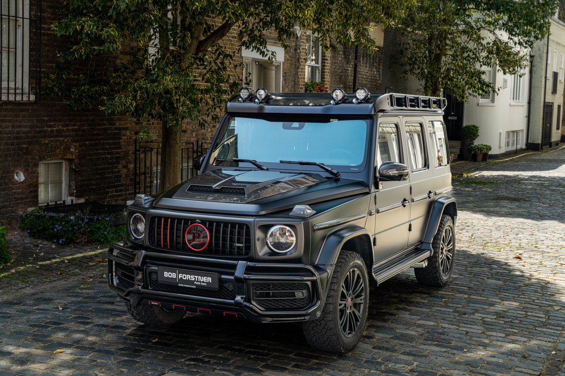 Suv in London, England, United Kingdom 4 - 13624377