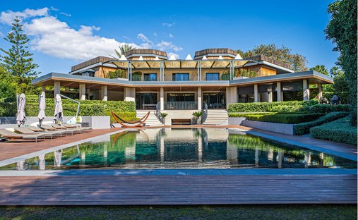 Villa in Guadalmina Baja, San Pedro de Alcantara, Spain 1