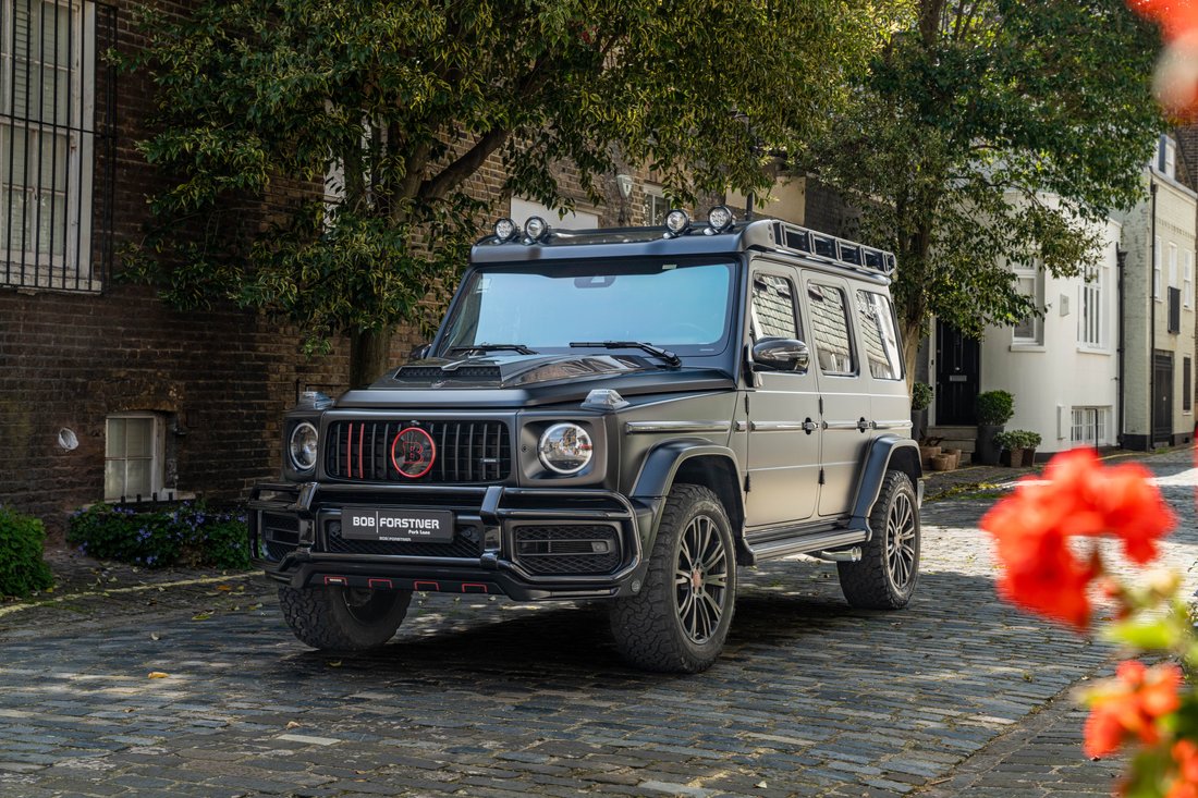 Suv in London, England, United Kingdom 3 - 13624377