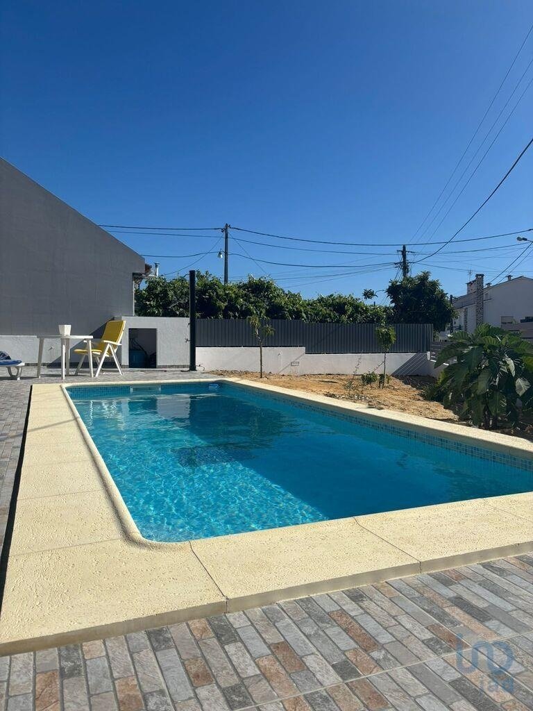 Townhouse in Charneca de Caparica e Sobreda, Setubal, Portugal 2 - 16163875