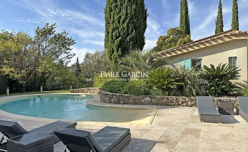 Villa a Uzès, Occitania, Francia 1