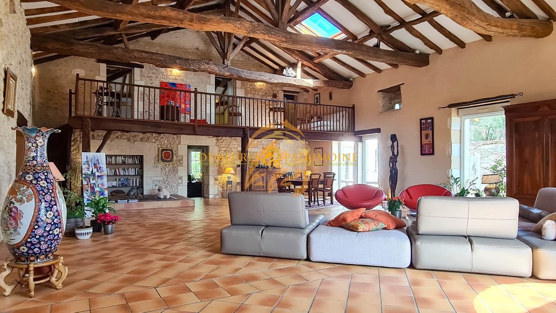 Farm Ranch in Voulgezac, Nouvelle-Aquitaine, France 2 - 16163753