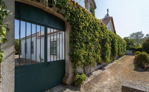 Townhouse in Caparica e Trafaria, Setubal, Portugal 1