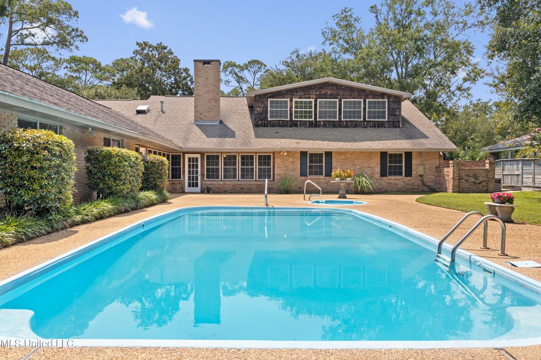 House in Gulfport, Mississippi, United States 3 - 16163121