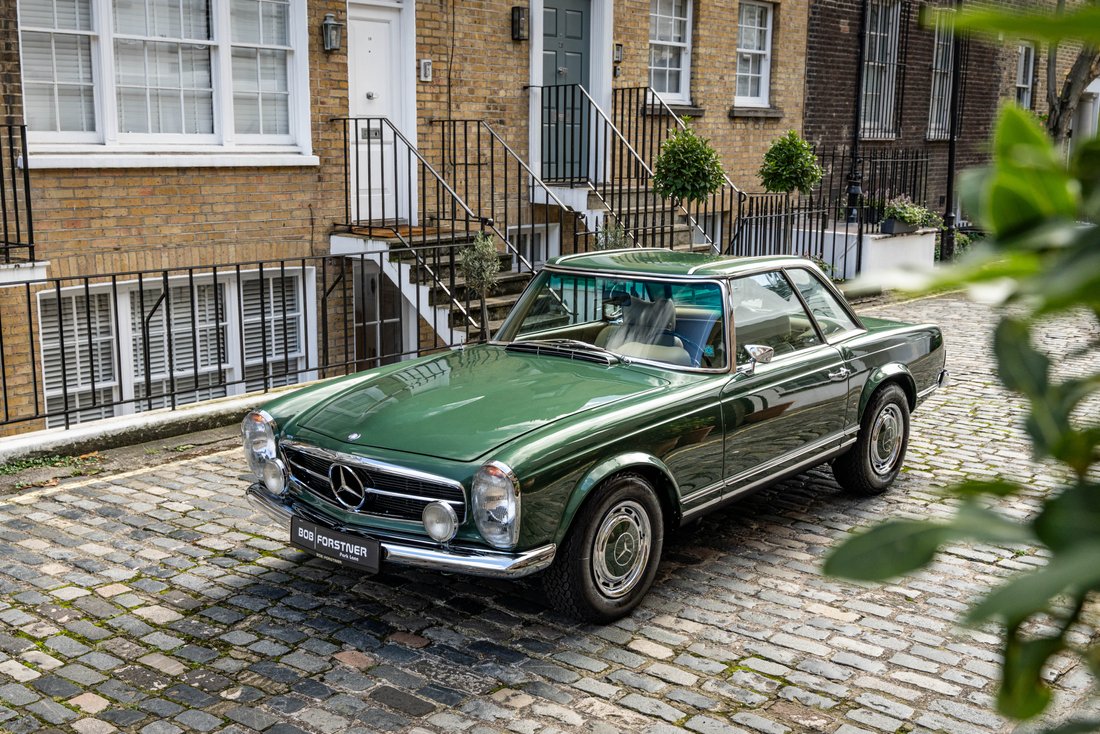 1971 Mercedes-Benz 280 SL  in Stuttgart, Baden-Württemberg, Germany 3 - 13718803