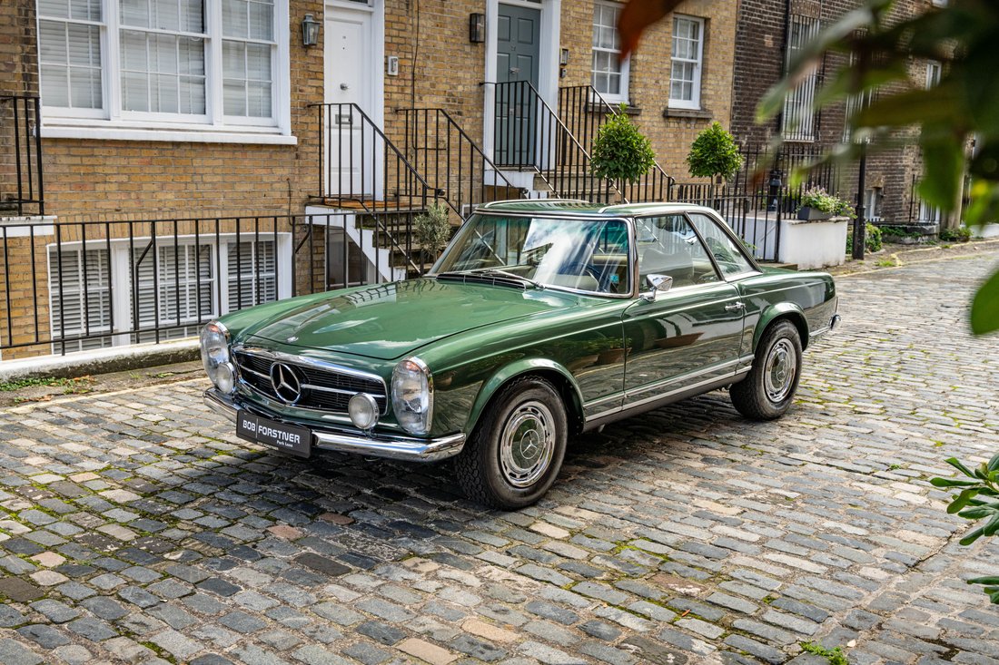 1971 Mercedes-Benz 280 SL  in Stuttgart, Baden-Württemberg, Germany 1 - 13718803