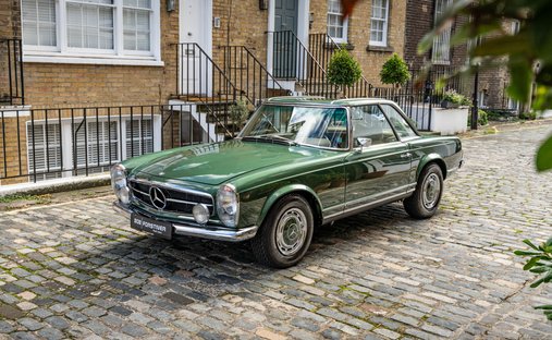 1971 Mercedes-Benz 280 SL  in Stuttgart, Germany 1