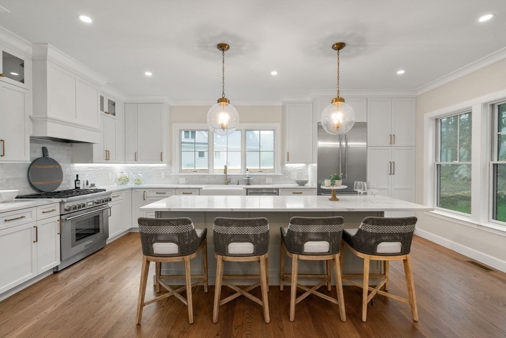 Condo in Dedham, Massachusetts, United States 3 - 16069614