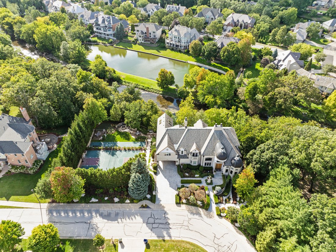House in Bolingbrook, Illinois, United States 2 - 16166007