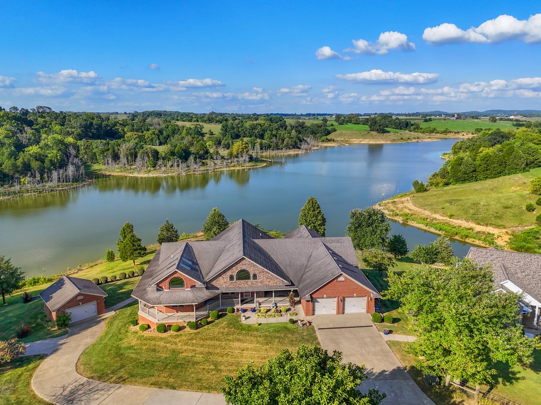 House in Mount Sterling, Kentucky, United States 2 - 16164330